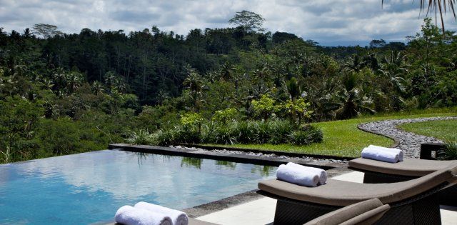 Villa Kelusa, Pool